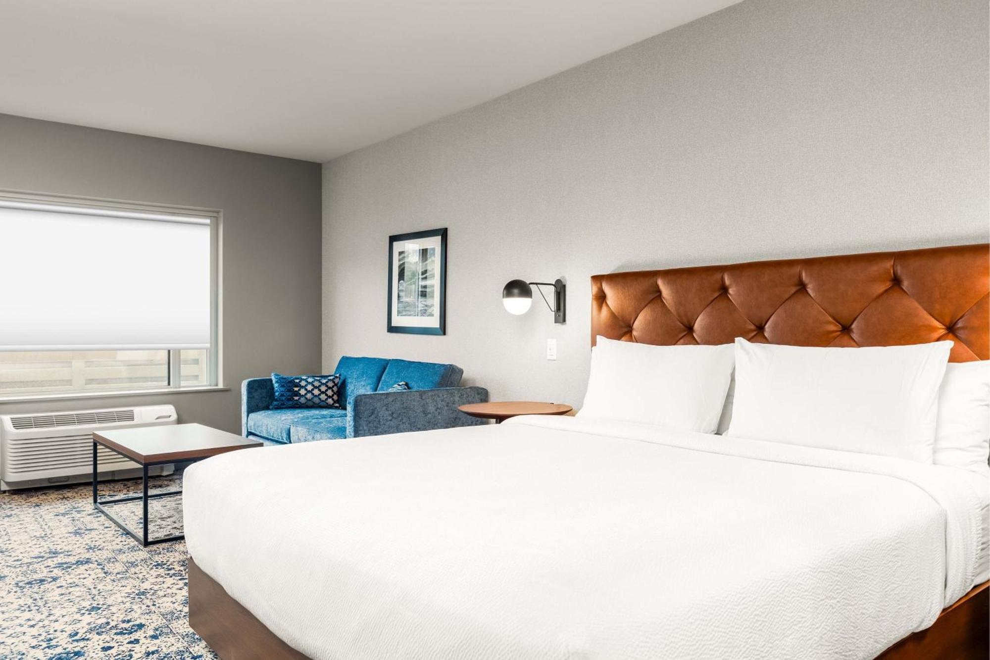Four Points By Sheraton Kelowna Airport Exterior foto
