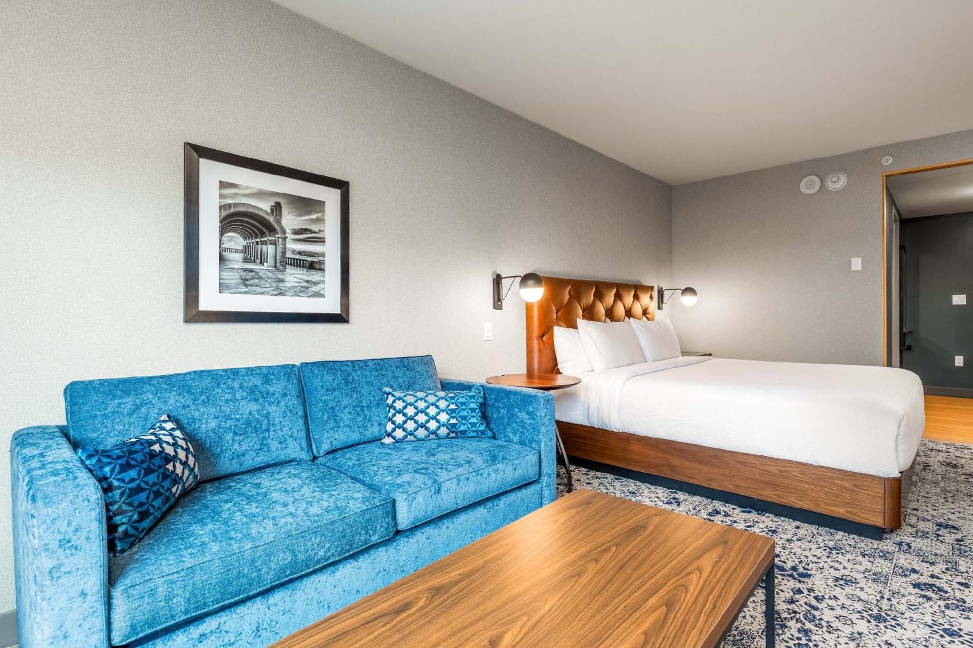 Four Points By Sheraton Kelowna Airport Exterior foto